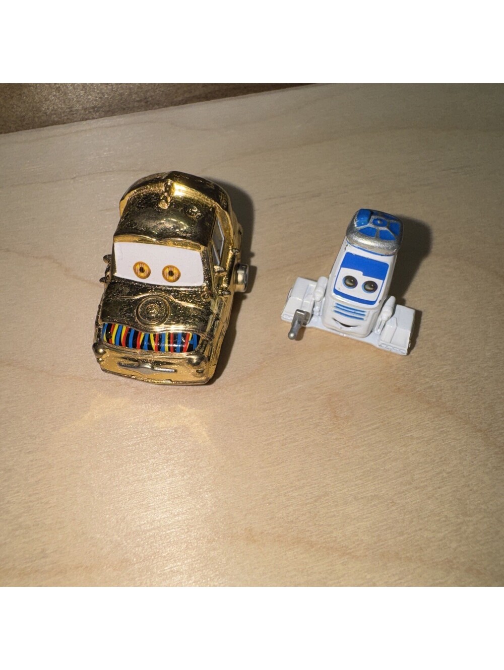 Disney Pixar Cars STAR WARS LUIGI AND GUIDO AS C-3PO AND R2-D2